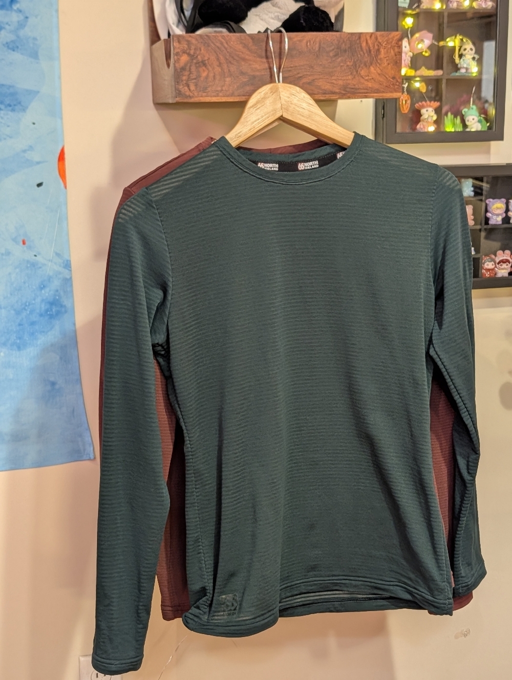 2 Women's 66 North Long Sleeve - 'Dalvik' (M, Green & Burgundy)